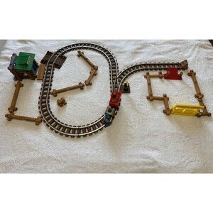 Incomplete Set - Lincoln Logs Prairie Express Vintage 2001 Edition - 85 pieces